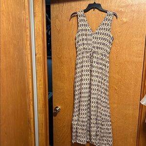 Chic Patterned Maxi Dress
